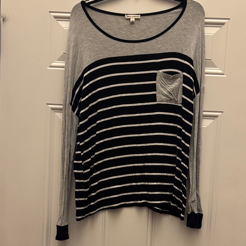 Zenana Outfitters Black and Gray Striped Long Sleeve Top